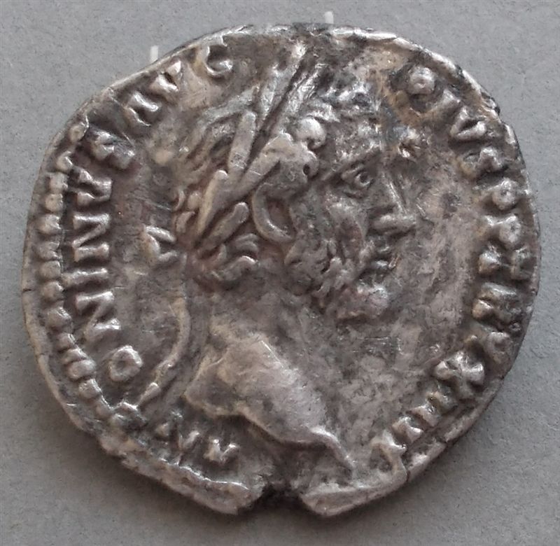 Antoninus-Pius-Denarii